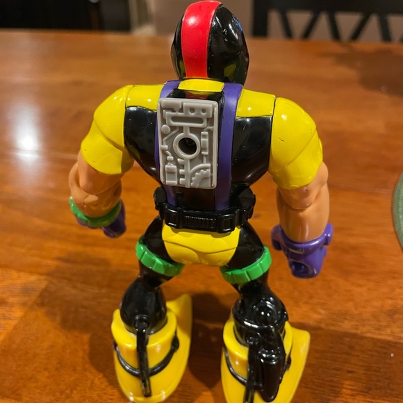 Vintage 1999 Rescue Hero, Gil Gripper, Scuba Diver with accessories. - Picture 2 of 7